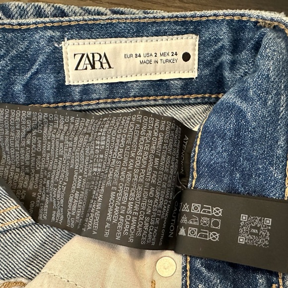 Zara Women's High Rise Classic Blue Jeans - Picture 9 of 10